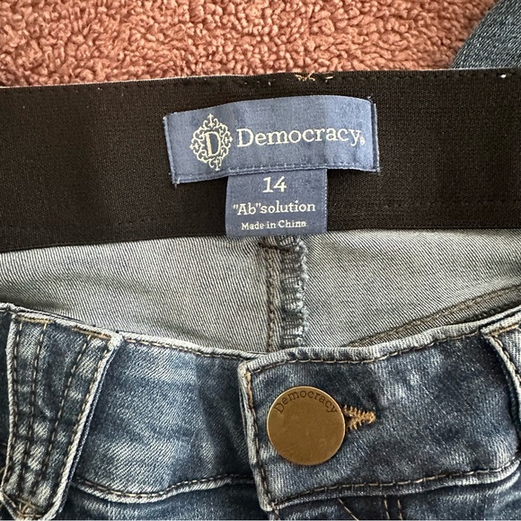 Democracy “Ab”solution Jeans - Picture 4 of 4